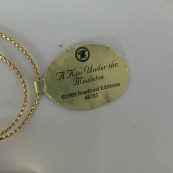 Set of 2 Bradford Exchange Collectable Teddy Bear Ornaments (1999) - Picture 5 of 12